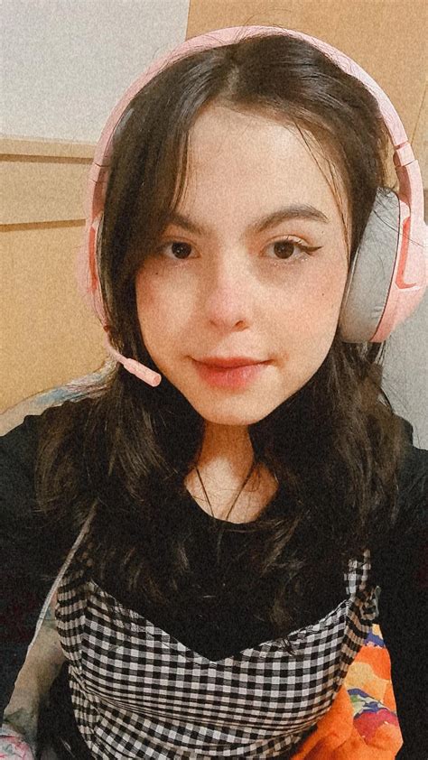 déborah furgang pelada|Deborah Furgang exibindo seu privacy no OnlyFans, mostrando .